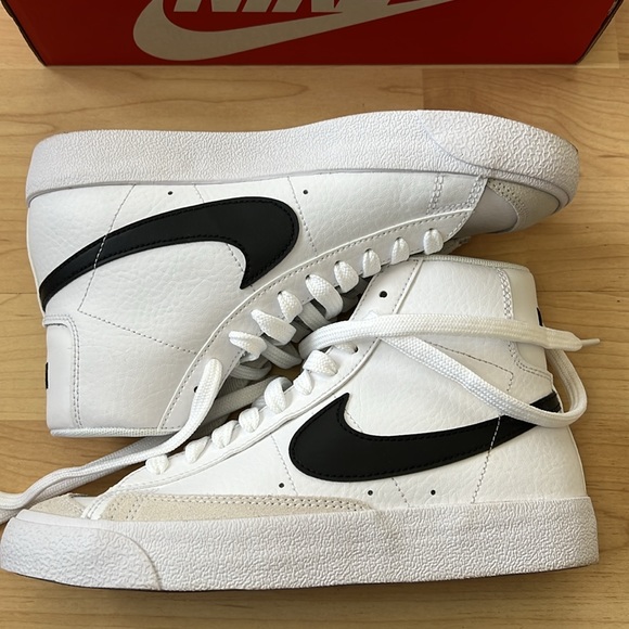 Nike Youth Blazer Mid ‘77 - Picture 2 of 6
